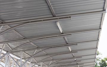 installing Crailing metal roofing